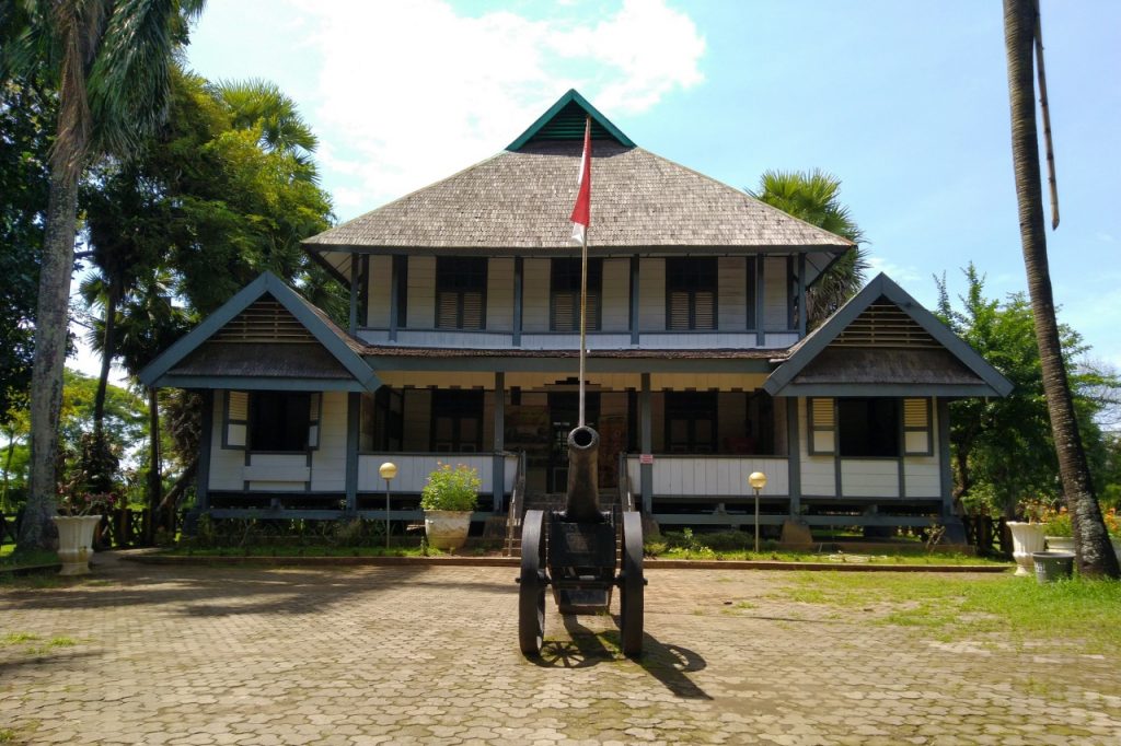 Benteng Somba Opu Situs Peninggalan Kerajaan Gowa Where Your Journey