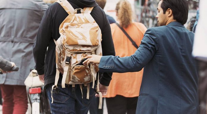 Aman dengan Money Belt