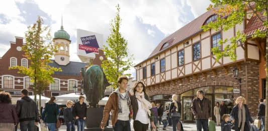 Anthony Rippingale: Destinasi Belanja Favorit Turis Asia