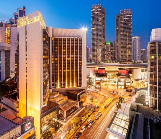 Rumah di Tengah Kota