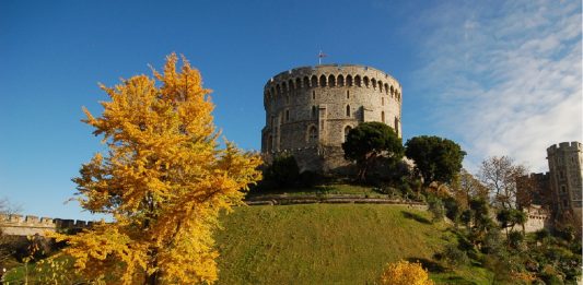 Luar Kota London: Kastil Windsor – Stonehenge – Bath