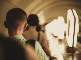 Kebiasaan yang Membuat Penduduk Setempat Kesal