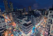 Mengenal Sisi Lain Hong Kong