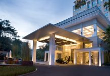 Friends & Fun Festival Barbecue di Santika Jakarta