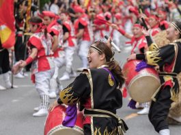 Meriahnya Festival Eisa di Okinawa
