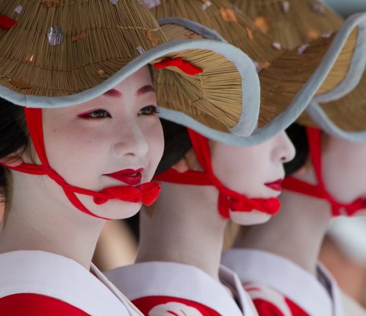 Mengenal Budaya Geiko dan Maiko