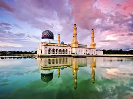 Masjid Kota Kinabalu Larang Wisatawan Berkunjung
