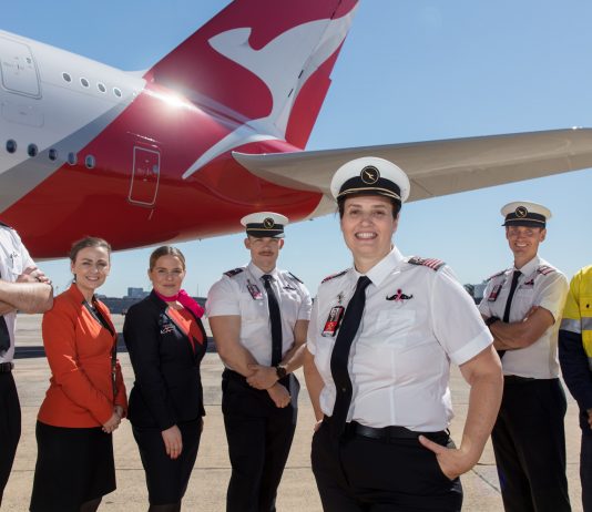 Qantas Dukung Kesadaran Kanker Payudara dan Prostat