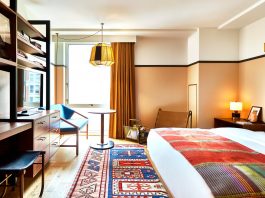 Hotel Anti-Trump Dibuka di Washington DC