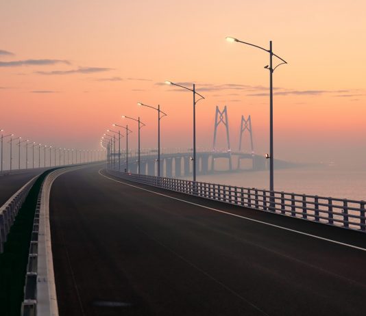 Jembatan Terpanjang Ini Hubungkan Hong Kong, Zhuhai, dan Macao