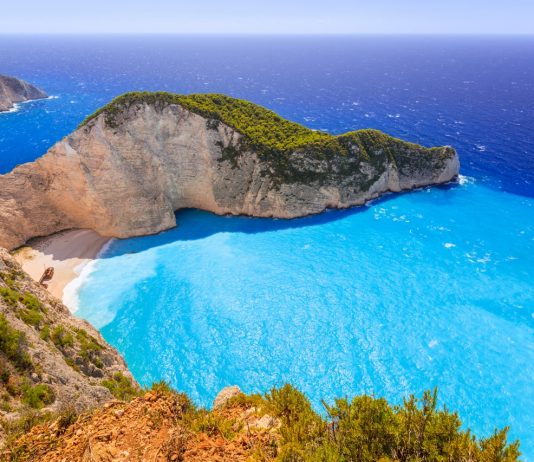 Pantai Ikonis di “Descendants of the Sun” Jadi Pantai Terbaik Dunia 2018