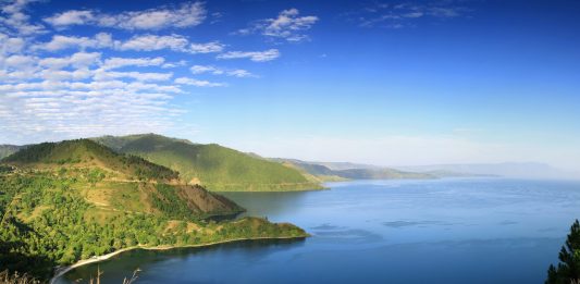 Berakhir Pekan di Danau Toba