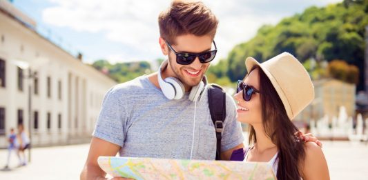 Tip Bertualang Bersama Pasangan