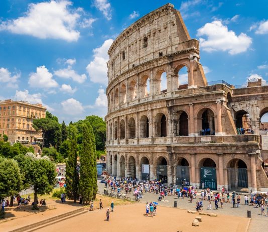 5 Cara Menghindari Antrean di Colosseum