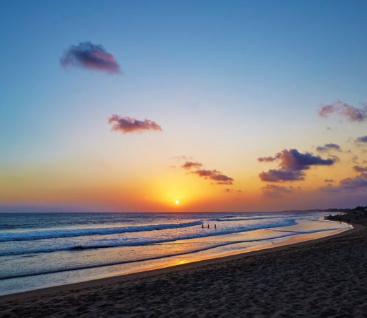 Selebrasi Four Points Around the World