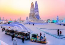 4 Atraksi Ini Cuma Ada Selama Musim Dingin