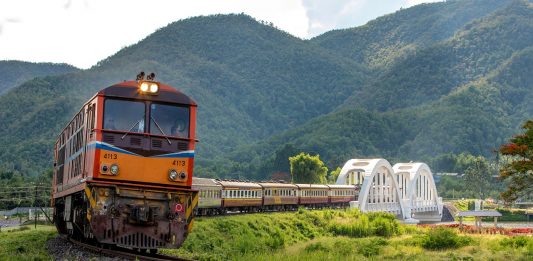 Panduan Naik Kereta Keliling Thailand