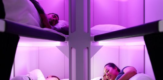 Air New Zealand Rancang Sleeping Pod untuk Penumpang Kelas Ekonomi