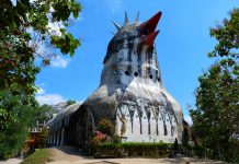 Selain sebagai Destinasi Religi, Gereja Ayam Tawarkan Kopi Cinta