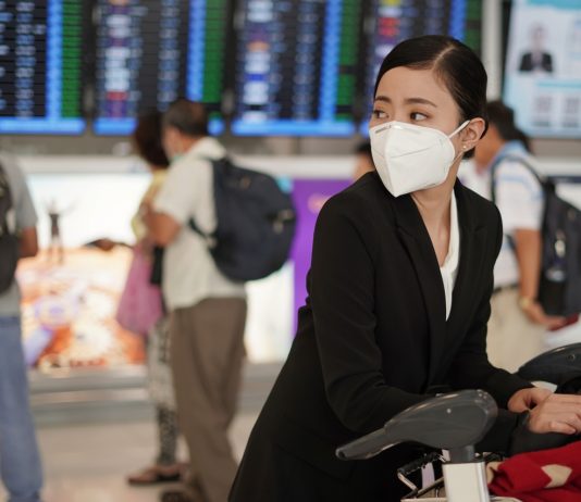 Singapura Wajibkan Wisatawan Karantina Mandiri 14 Hari