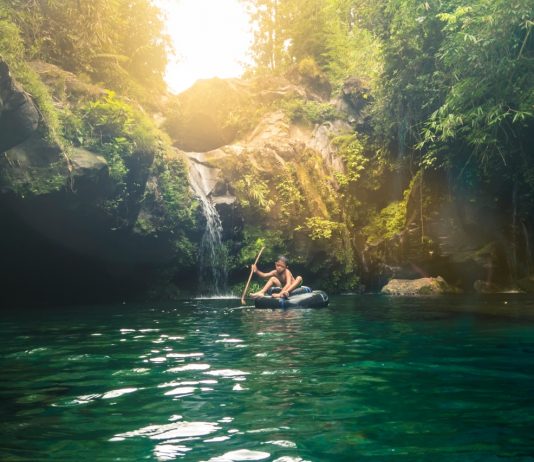Berenang dalam Ketenangan di Telaga Sunyi Baturraden