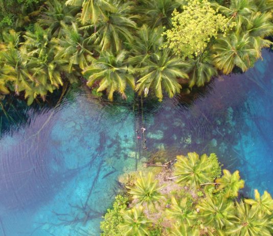 Pesona Paisu Pok, Danau Berair Jernih Sebening Kaca