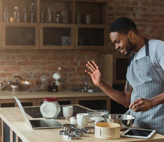 Airbnb Tawarkan Pengalaman Virtual Agar Anda Tetap Terhibur Selama #DiRumahAja