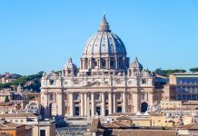 Basilika Santo Petrus dan Gereja-gereja di Italia Siap Dibuka Kembali