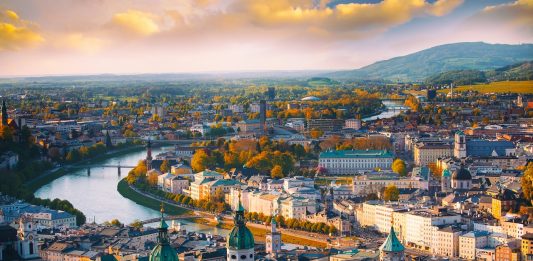 Hindari Karantina dengan Mengikuti Tes PCR yang Ditawarkan Bandara Wina