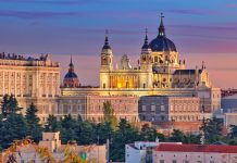 Spanyol Mulai 4 Tahap Menuju Normalisasi