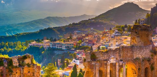 Pemerintah Sisilia Siap Traktir Wisatawan Begitu Pandemi Corona Berakhir