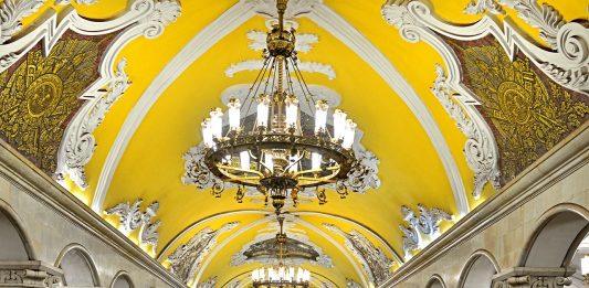 Tur Virtual Menyusuri Stasiun Kereta Bawah Tanah Tercantik di Dunia