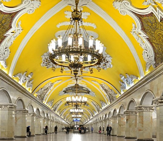 Tur Virtual Menyusuri Stasiun Kereta Bawah Tanah Tercantik di Dunia