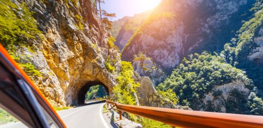 Tip Road Trip Selama Pandemi Covid-19