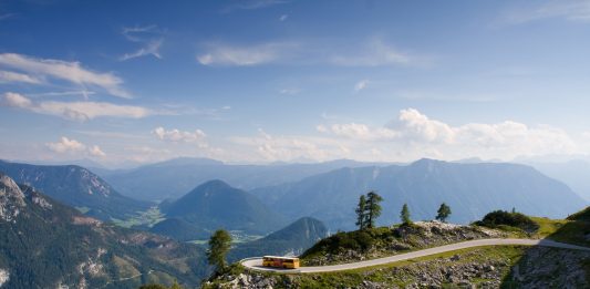 Rute Bus Ambisius, Lintasi 18 Negara dari New Delhi hingga London