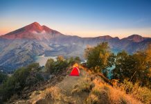 Pendakian Gunung Rinjani Dibuka Kembali dengan Pembatasan Kuota dan Registrasi Daring