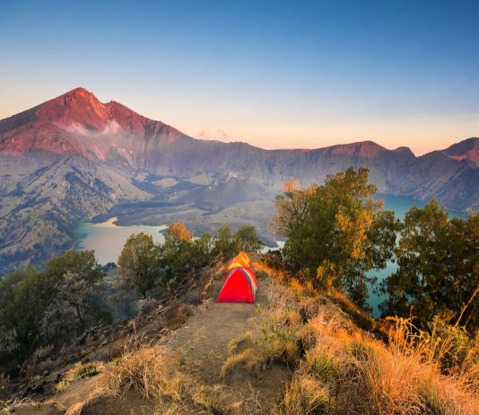 Pendakian Gunung Rinjani Dibuka Kembali dengan Pembatasan Kuota dan Registrasi Daring