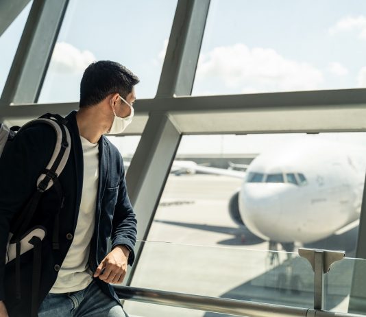 IATA Wajibkan Penumpang Kenakan Masker Selama Perjalanan Udara