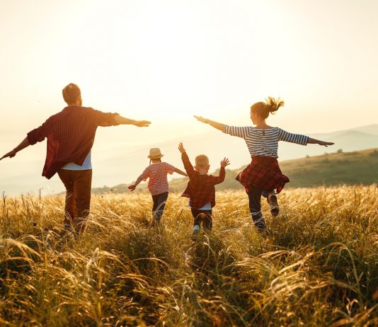 Tip Merencanakan Liburan Keluarga di Tengah Pandemi Covid-19