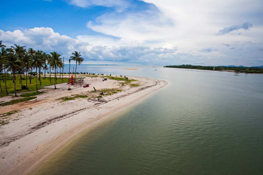 Tak Kalah Eksotis, Ini 5 Pantai Terbaik di Bangka - Where Your Journey ...