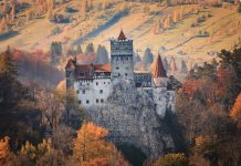 Perayaan Halloween Jadi Makin Seru dengan Tur Virtual Kunjungi Bangunan Misterius (Bagian 2)