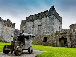 Kastel Irlandia Ini Jadi Lokasi Syuting Film Baru Matt Damon