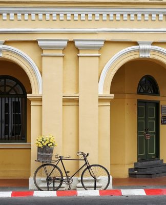 Sepedaan sambil Mengagumi Arsitektur Lawas di Kota Tua Surabaya