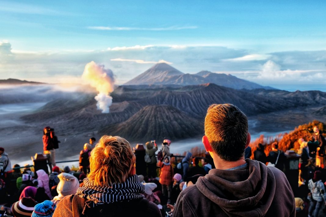 Mau Menyambut Pergantian Tahun di Gunung Bromo? Begini Syarat dan Cara