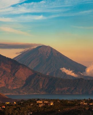 Gunung Abang, Puncak Tertinggi Ketiga di Bali yang Masih Jarang Didaki