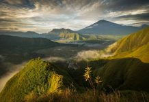 Gunung Rinjani Ditutup, Yuk Beralih ke Bukit Mantong