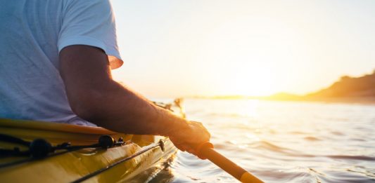 Serunya Bermain Kano di Rawa Pantai Cacalan, Banyuwangi