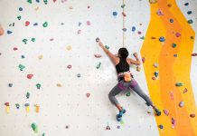 Mencoba Aktivitas Panjat Tebing Indoor di Indoclimb, Jakarta