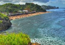Menengok Keindahan Slili, Pantai Mungil di Gunungkidul