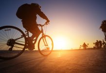 Sambil Ngabuburit, Gowes Yuk ke Pantai Marina Semarang